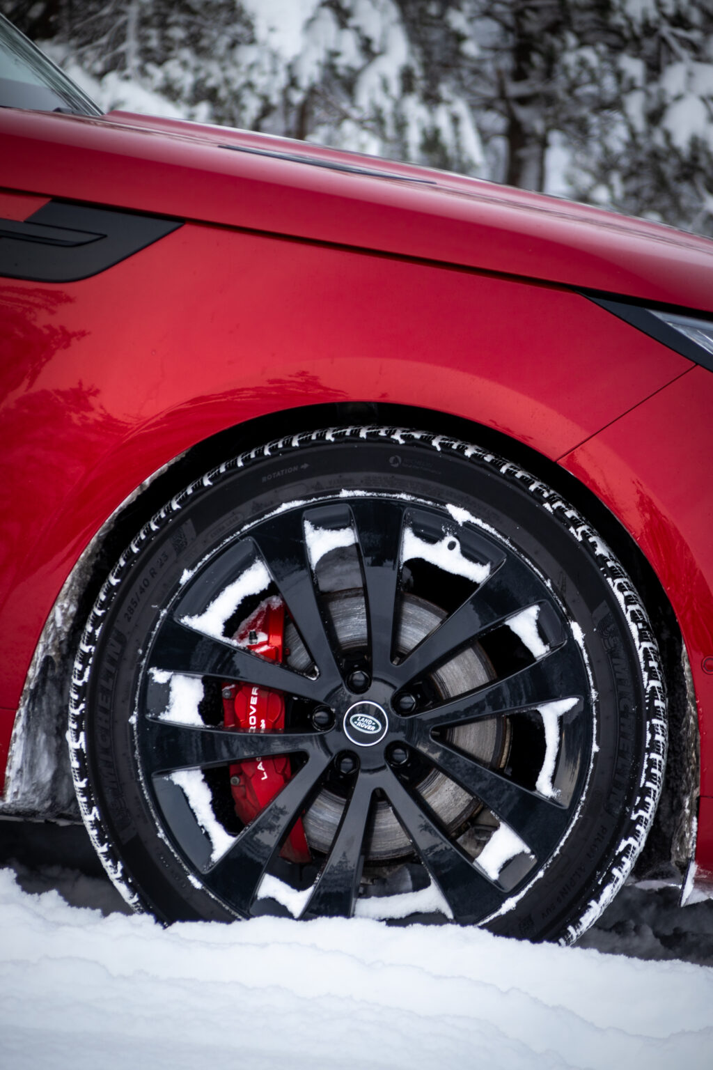 Range Rover Sport snow
