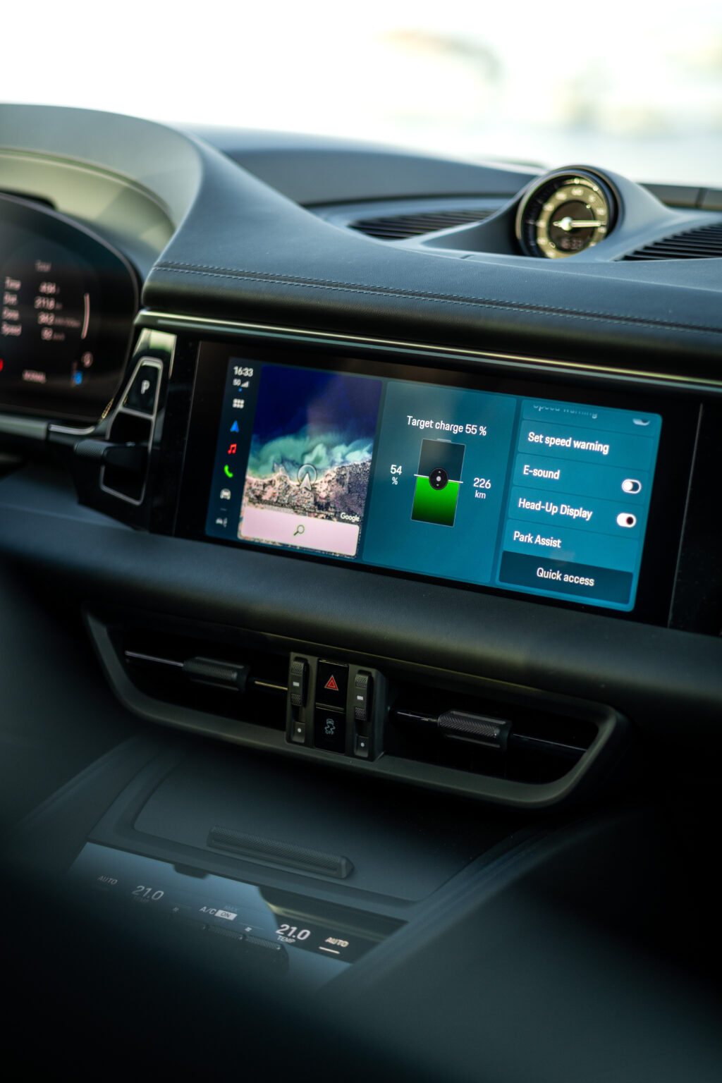 macan-int-14