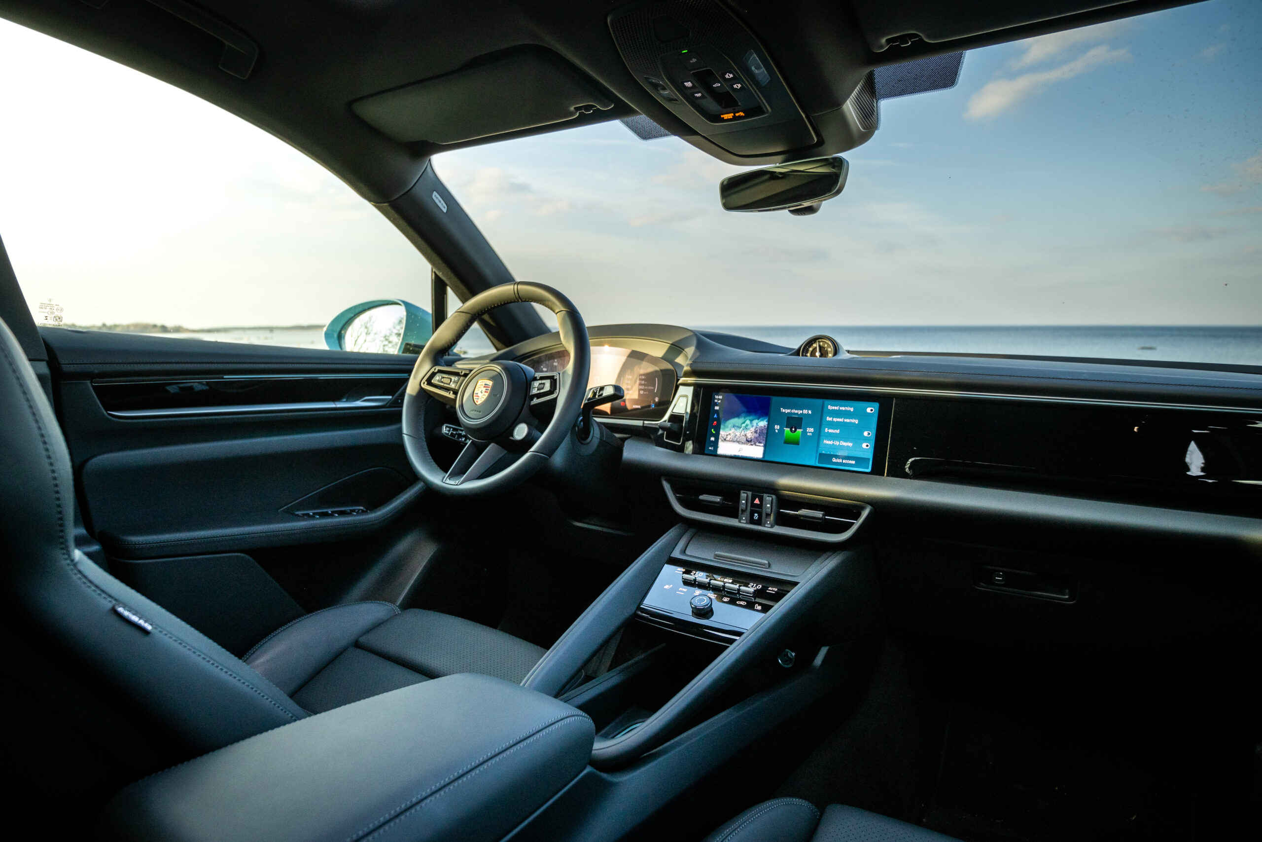 macan-int-19