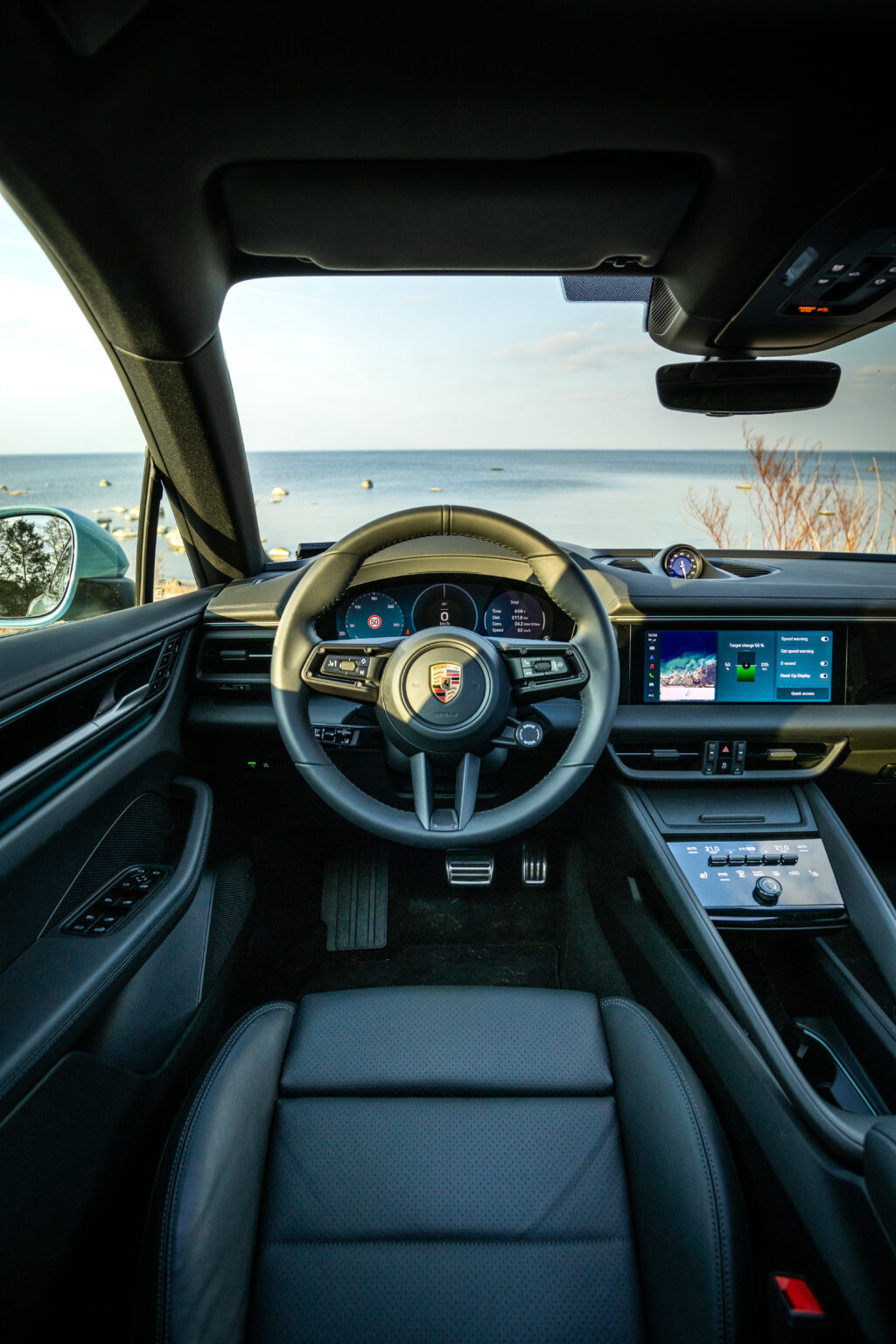 macan-int-20