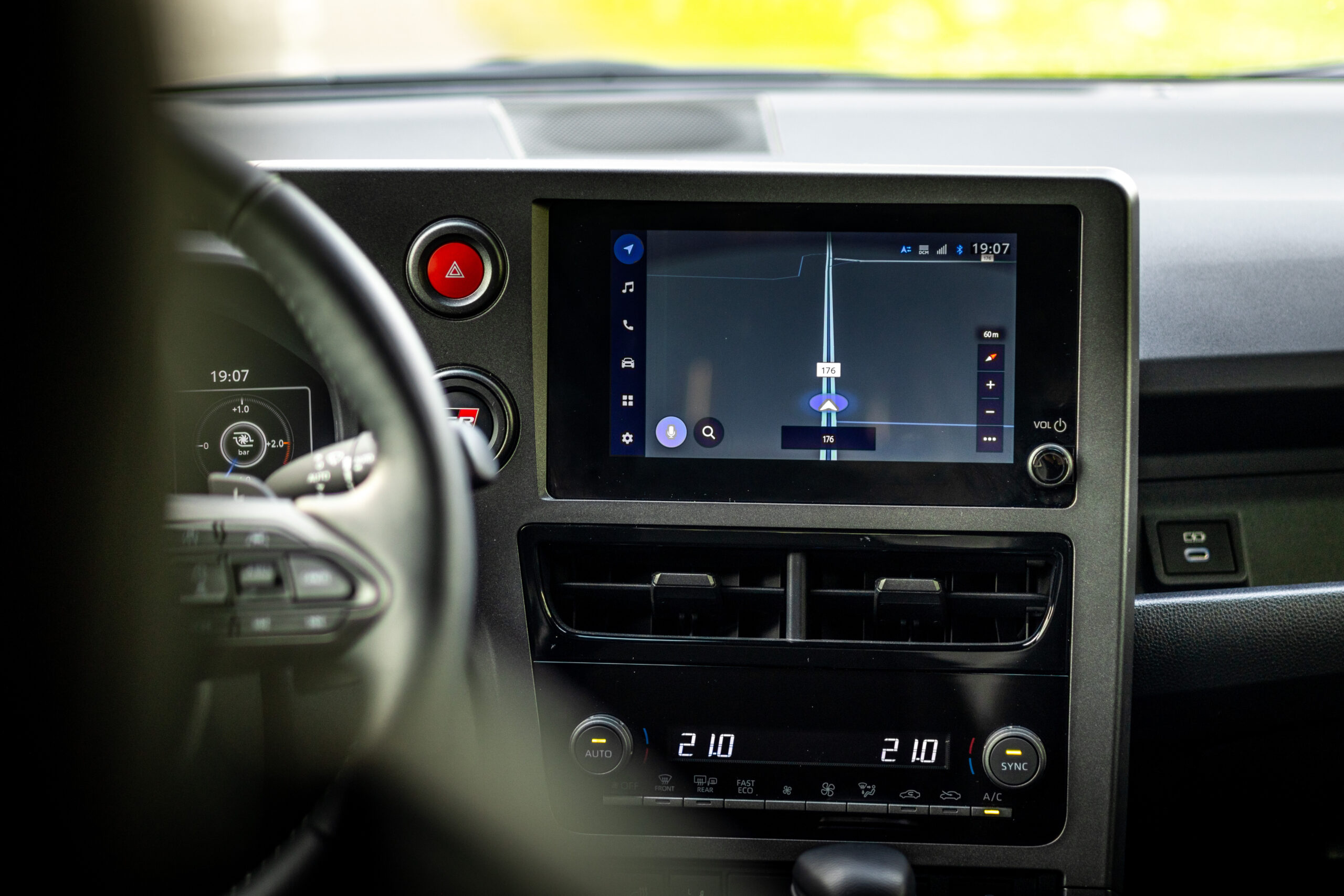 gryaris-int-10