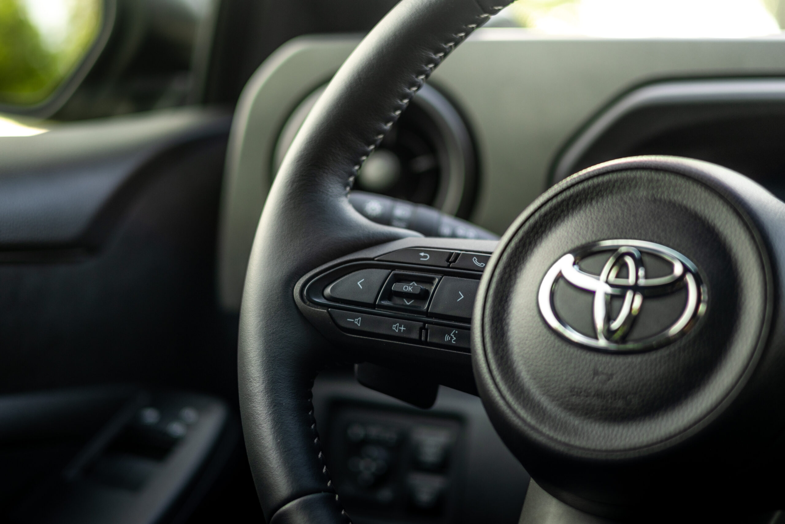 gryaris-int-12