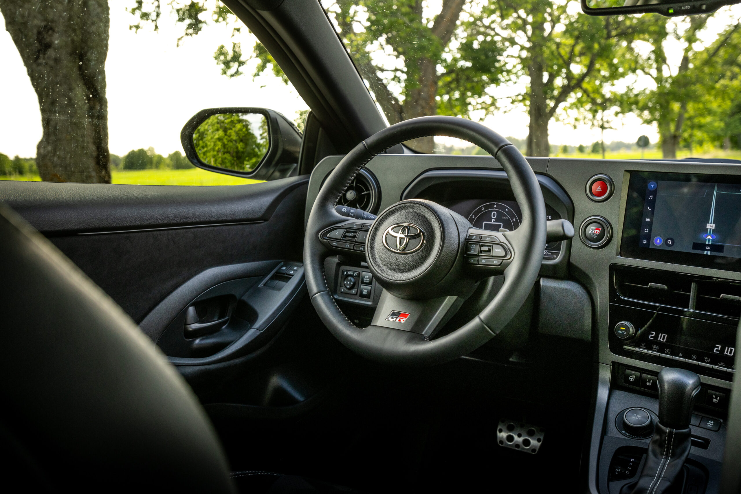 gryaris-int-16