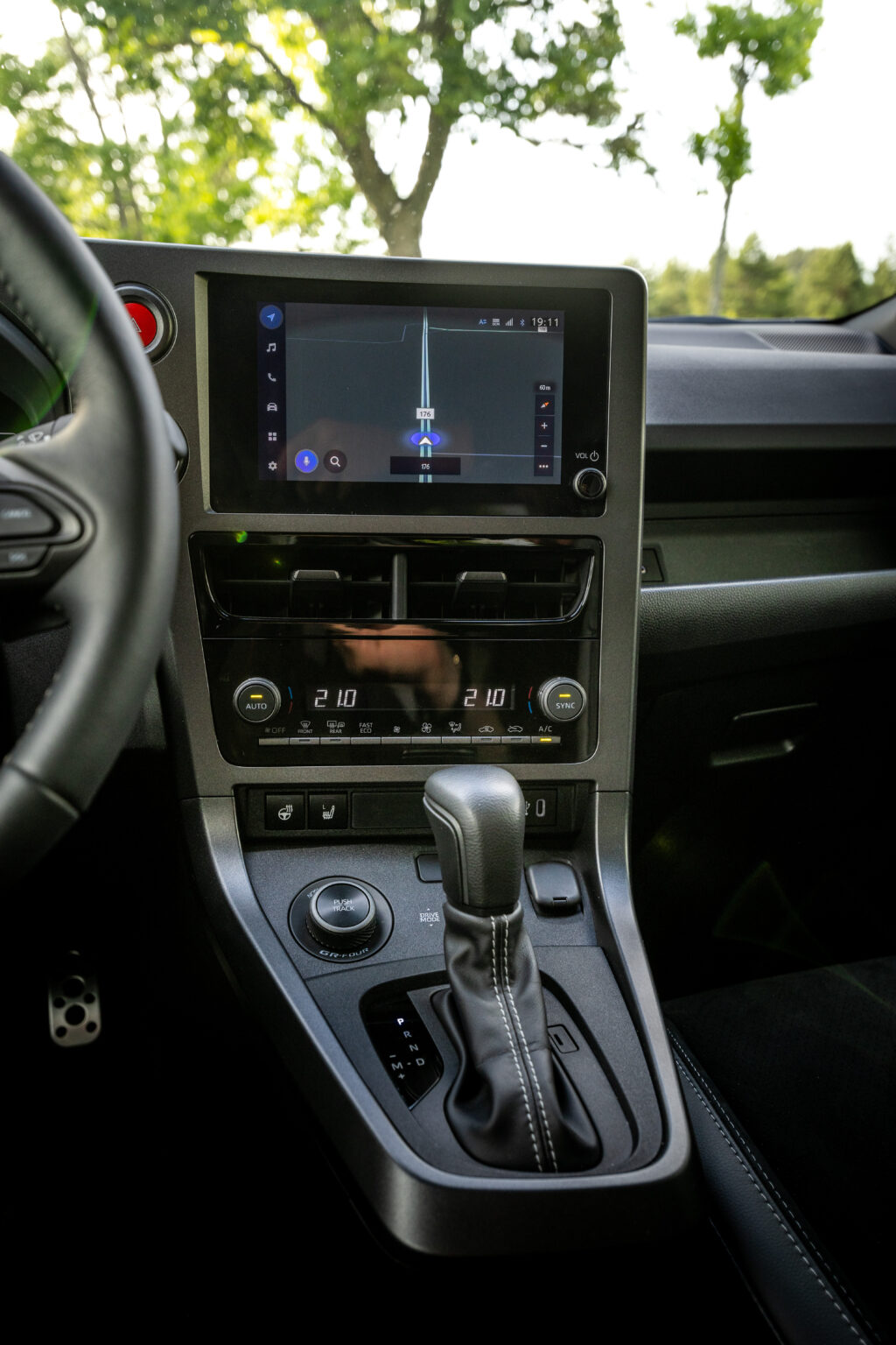 gryaris-int-19