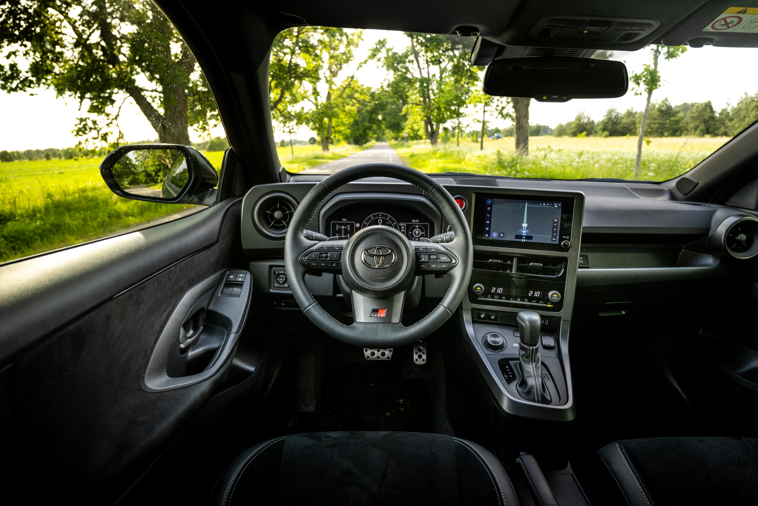 gryaris-int-26