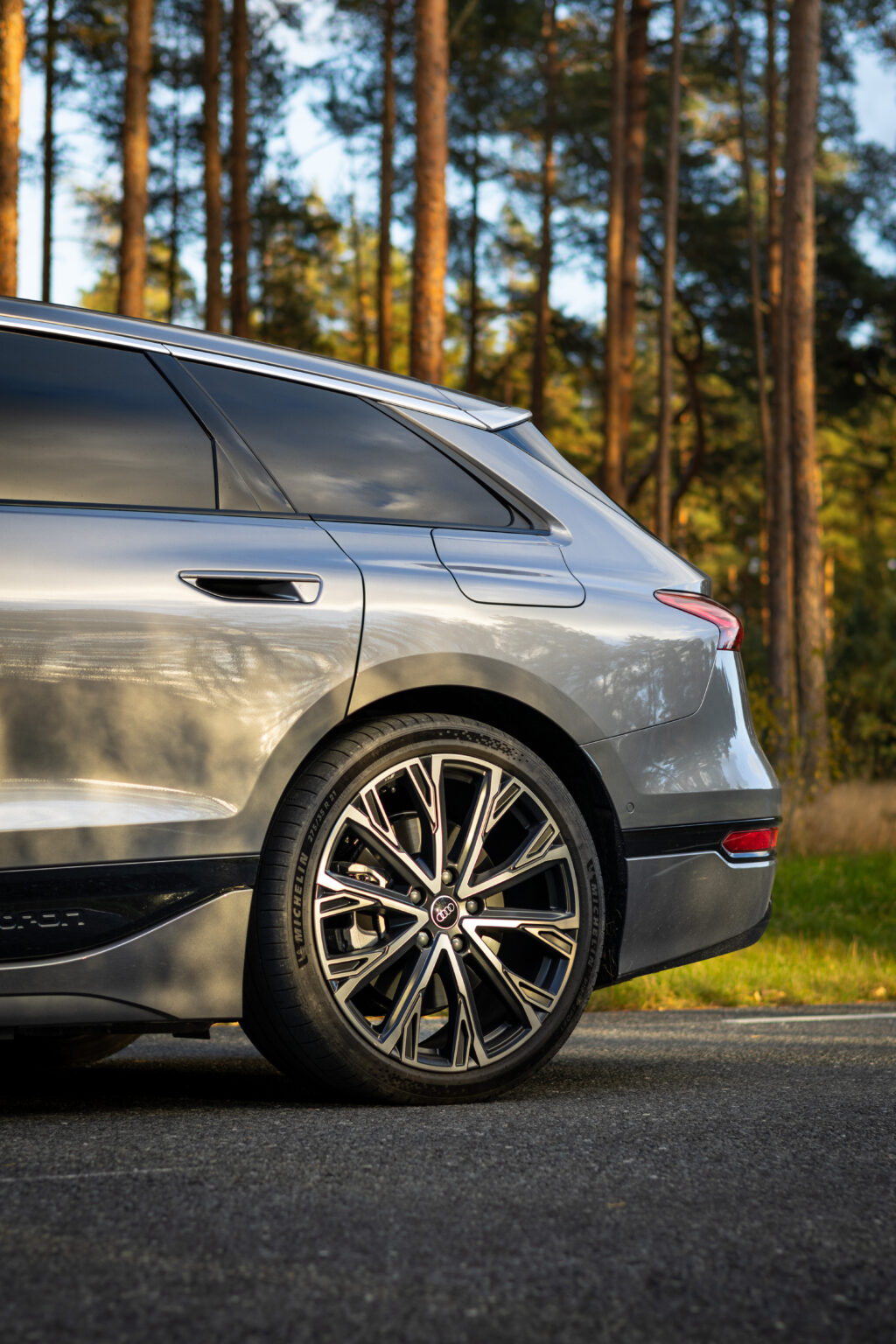a6etron-ext-20