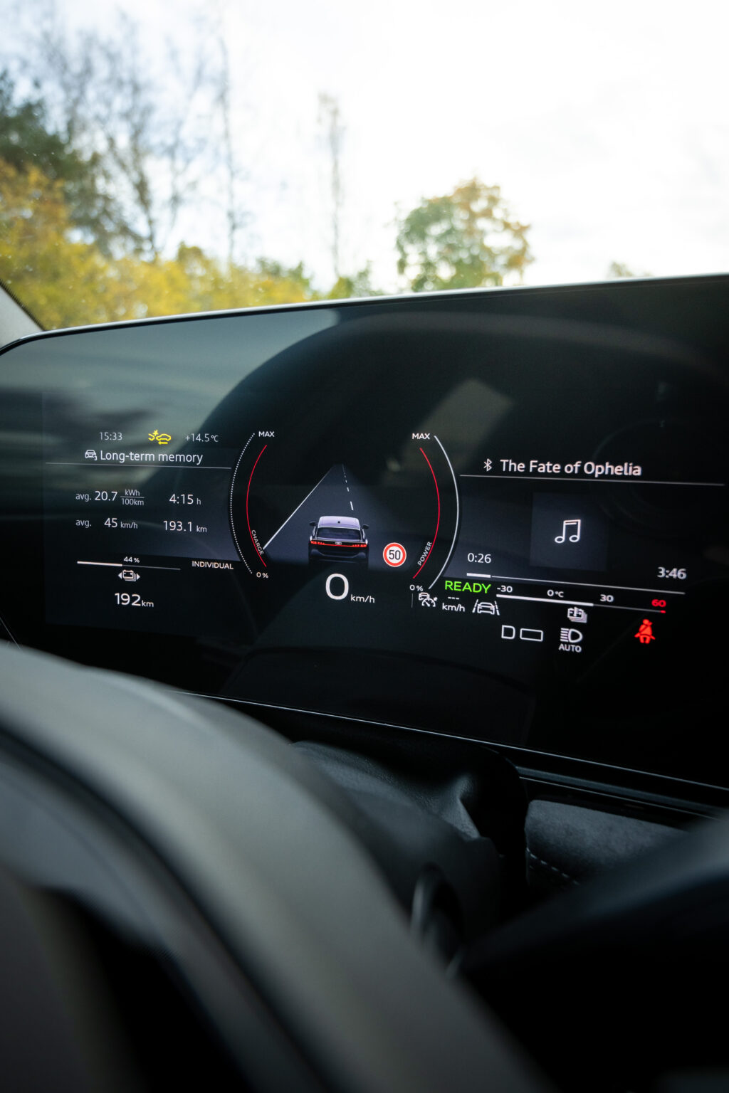 a6etron-int-08