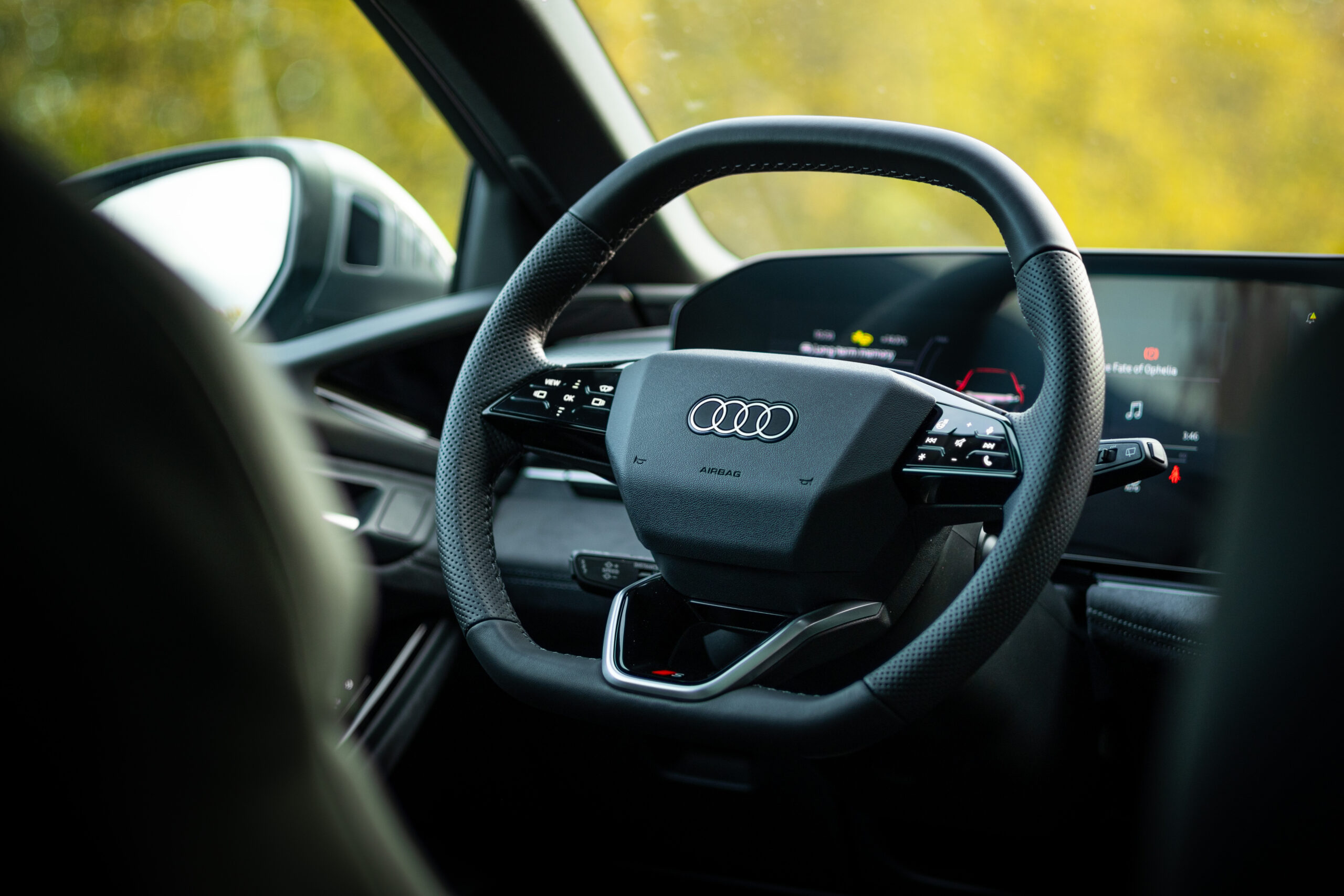 a6etron-int-26