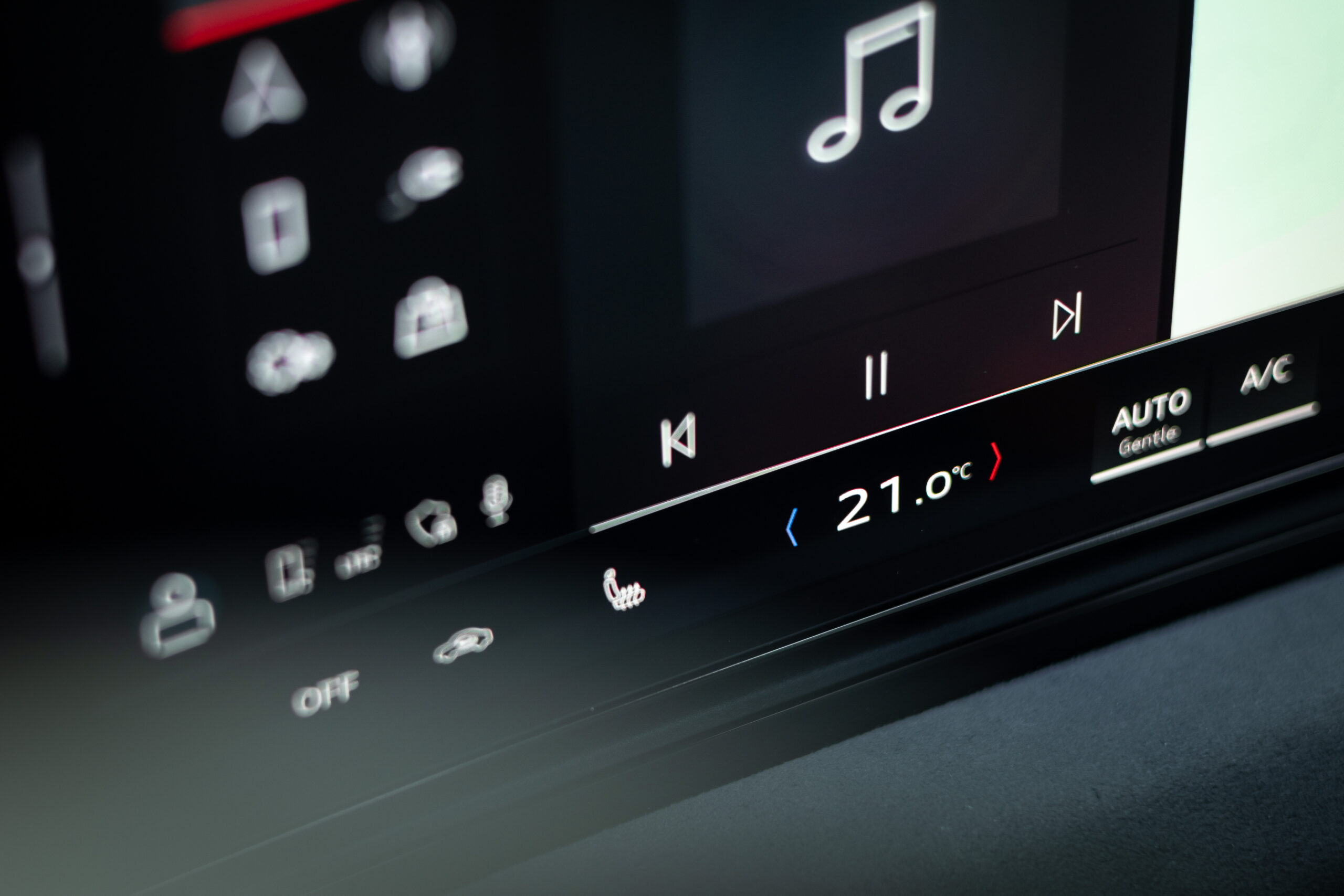 a6etron-int-28
