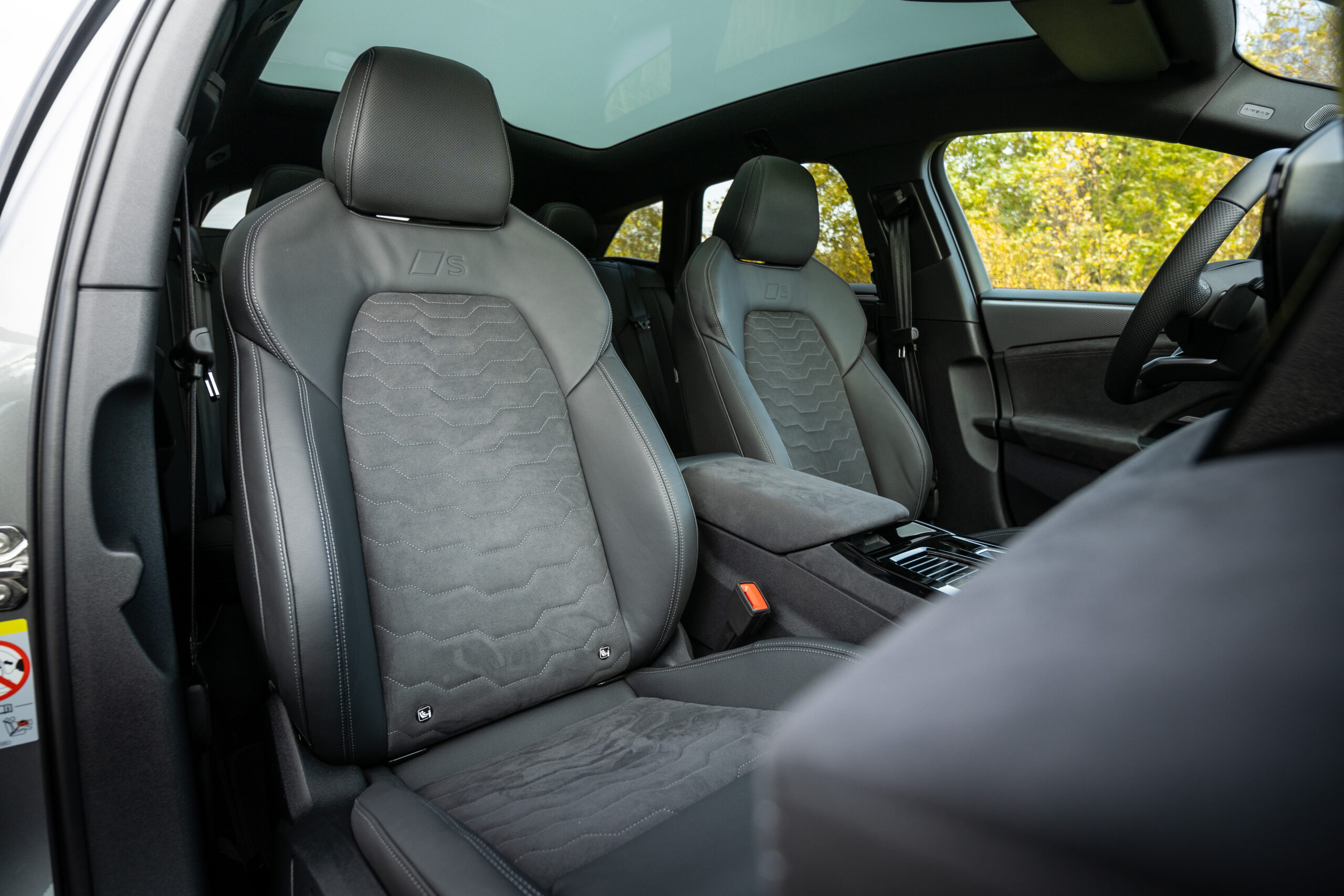 a6etron-int-31